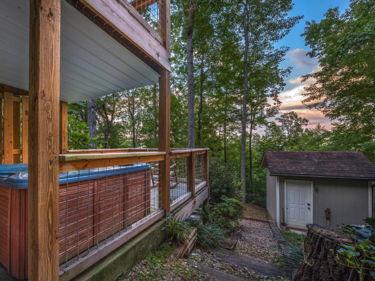 Bear View Chalet, 3 Bedroom, Pool, Pets, Arcades, Wifi, Hot Tub, Sleeps 12 蓋特林堡 外观 照片