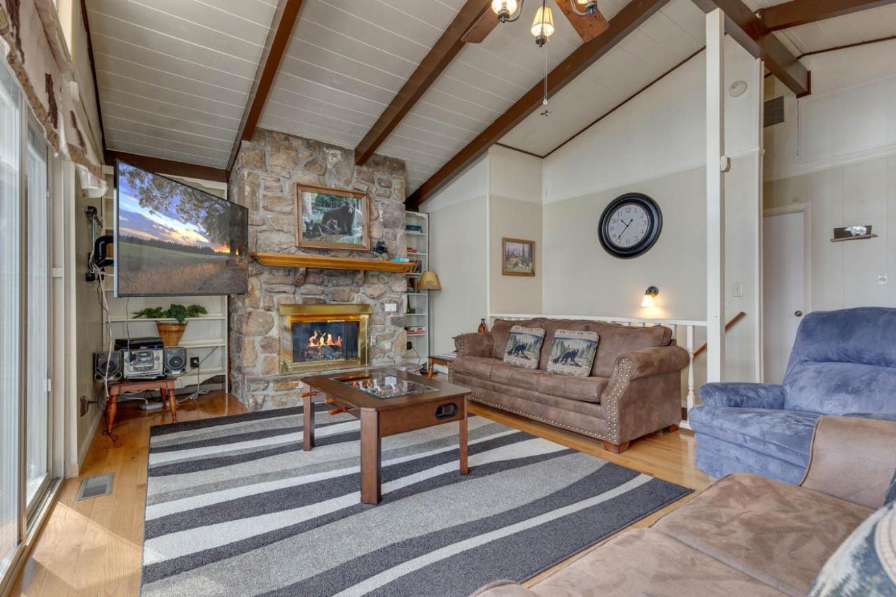 Bear View Chalet, 3 Bedroom, Pool, Pets, Arcades, Wifi, Hot Tub, Sleeps 12 蓋特林堡 外观 照片